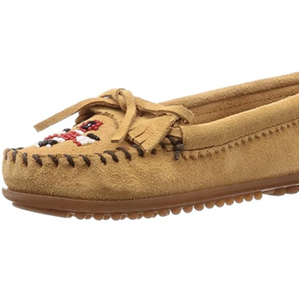 Minnetonka Women's Thunderbird II Moccasin, Taupe